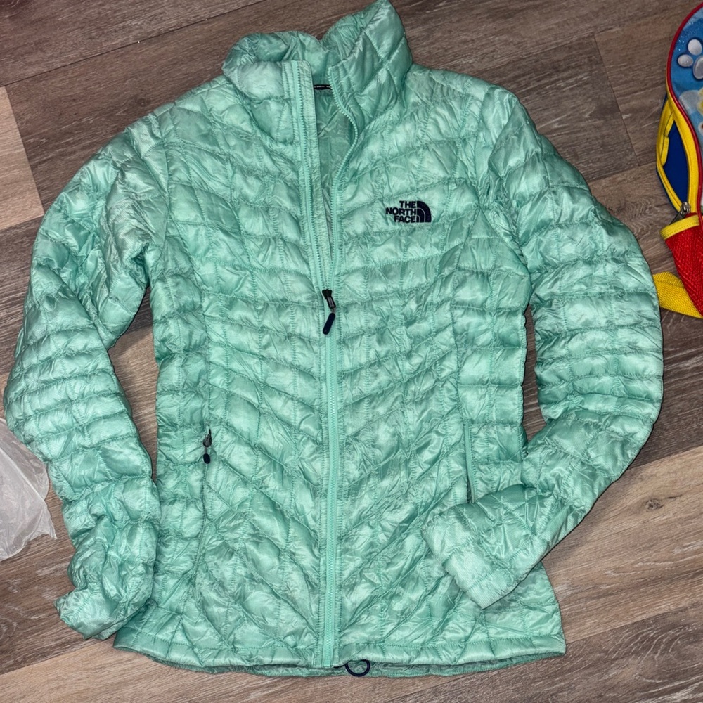 The North Face Women's Light Green Jacket size xs
